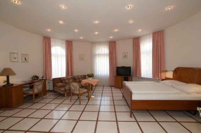 Hotel Haus Reichert บาเดน-บาเดน ภายนอก รูปภาพ