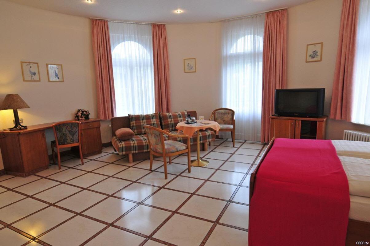 Hotel Haus Reichert บาเดน-บาเดน ภายนอก รูปภาพ