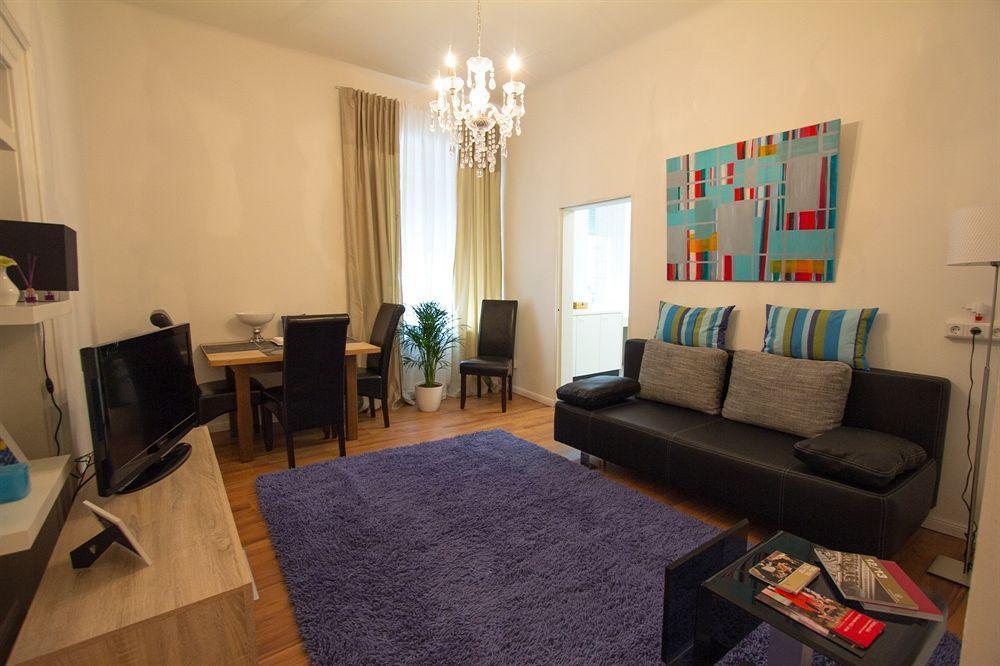 Hotel Haus Reichert บาเดน-บาเดน ภายนอก รูปภาพ