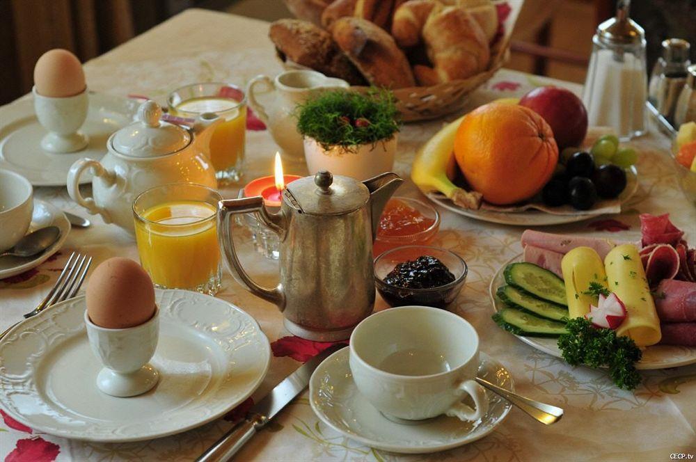 Hotel Haus Reichert บาเดน-บาเดน ภายนอก รูปภาพ